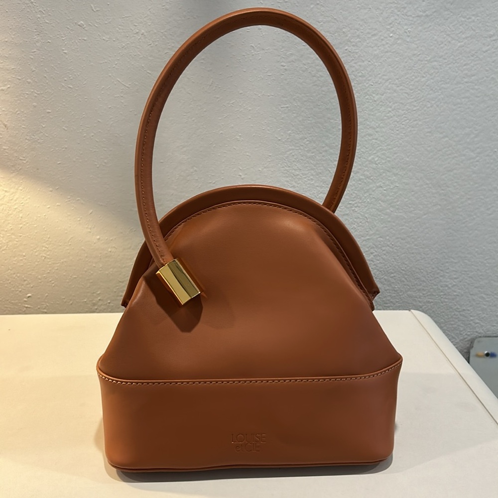 Like NEW Louise et Cie Isel Leather Toasted Almond Frame Novelty Curve Handle - Picture 9 of 13